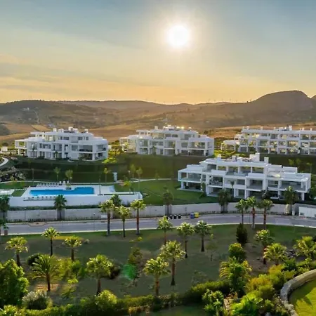 Alcazaba Lagoon 2014 *